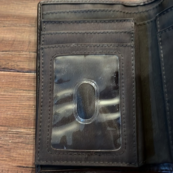 Relic Tooled Brown Faux Leather Country Western Wallet - Picture 6 of 11